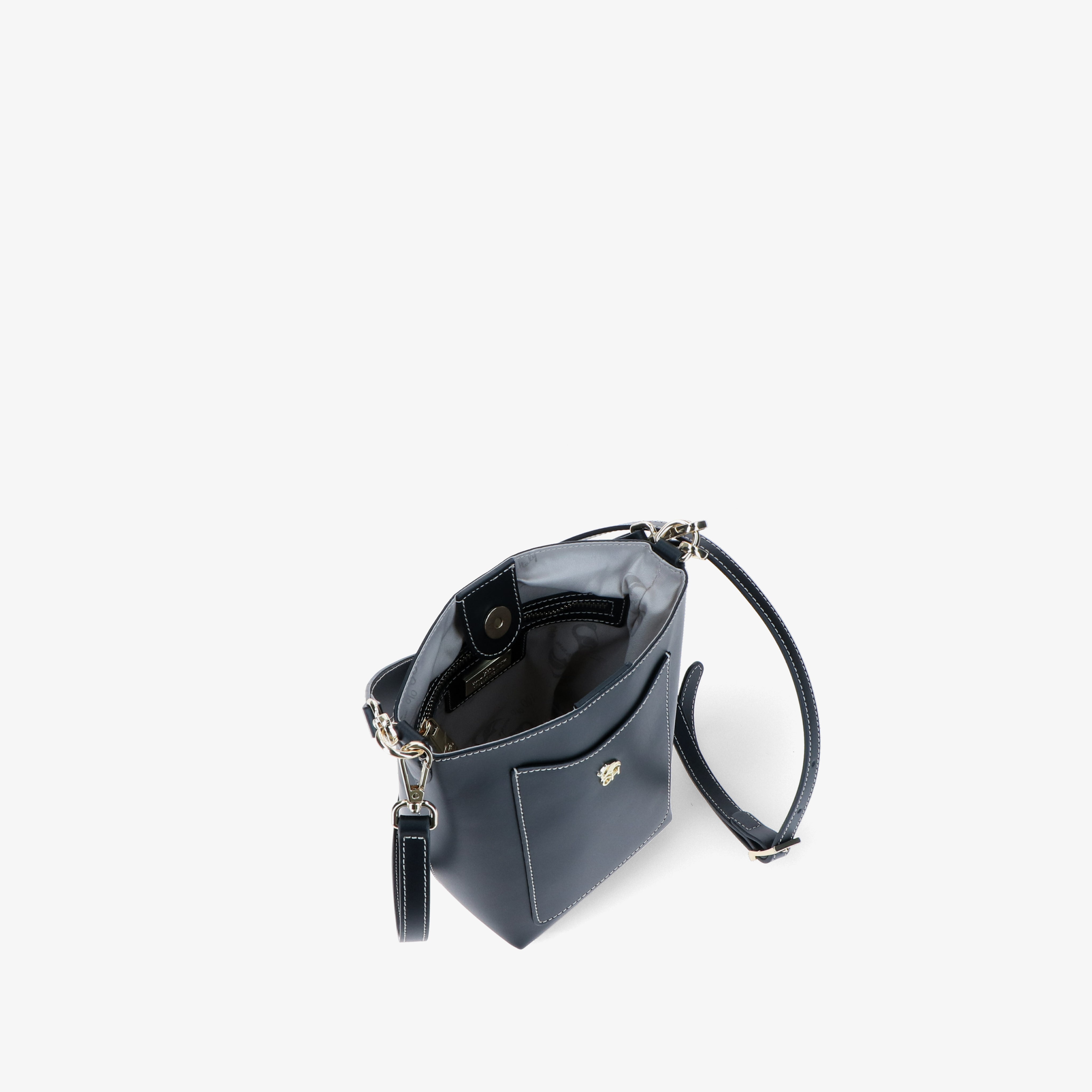Elite 0701 - Charlotte Pelletteria