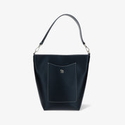 Elite 0702 - Charlotte Pelletteria