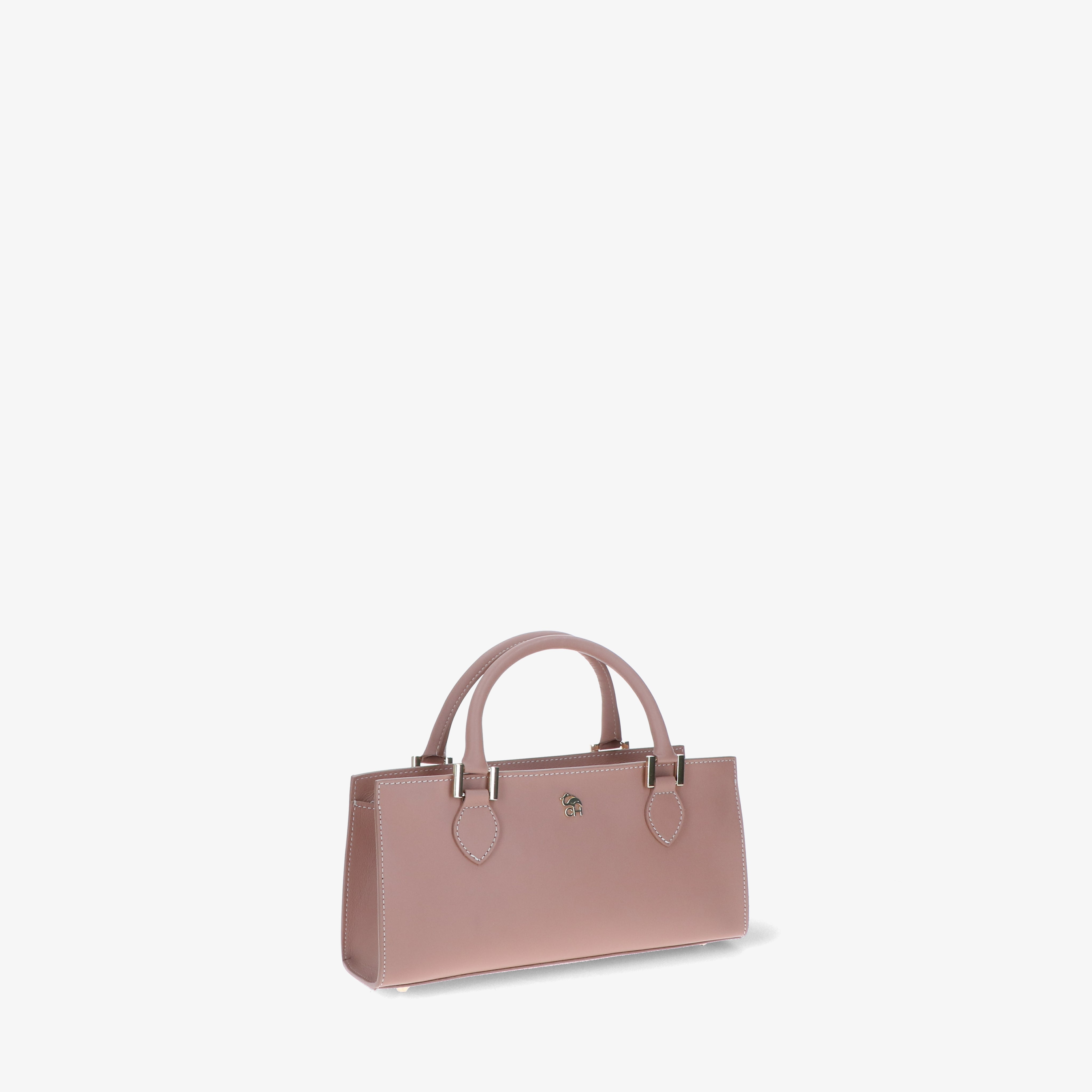 Elite 0690 - Charlotte Pelletteria