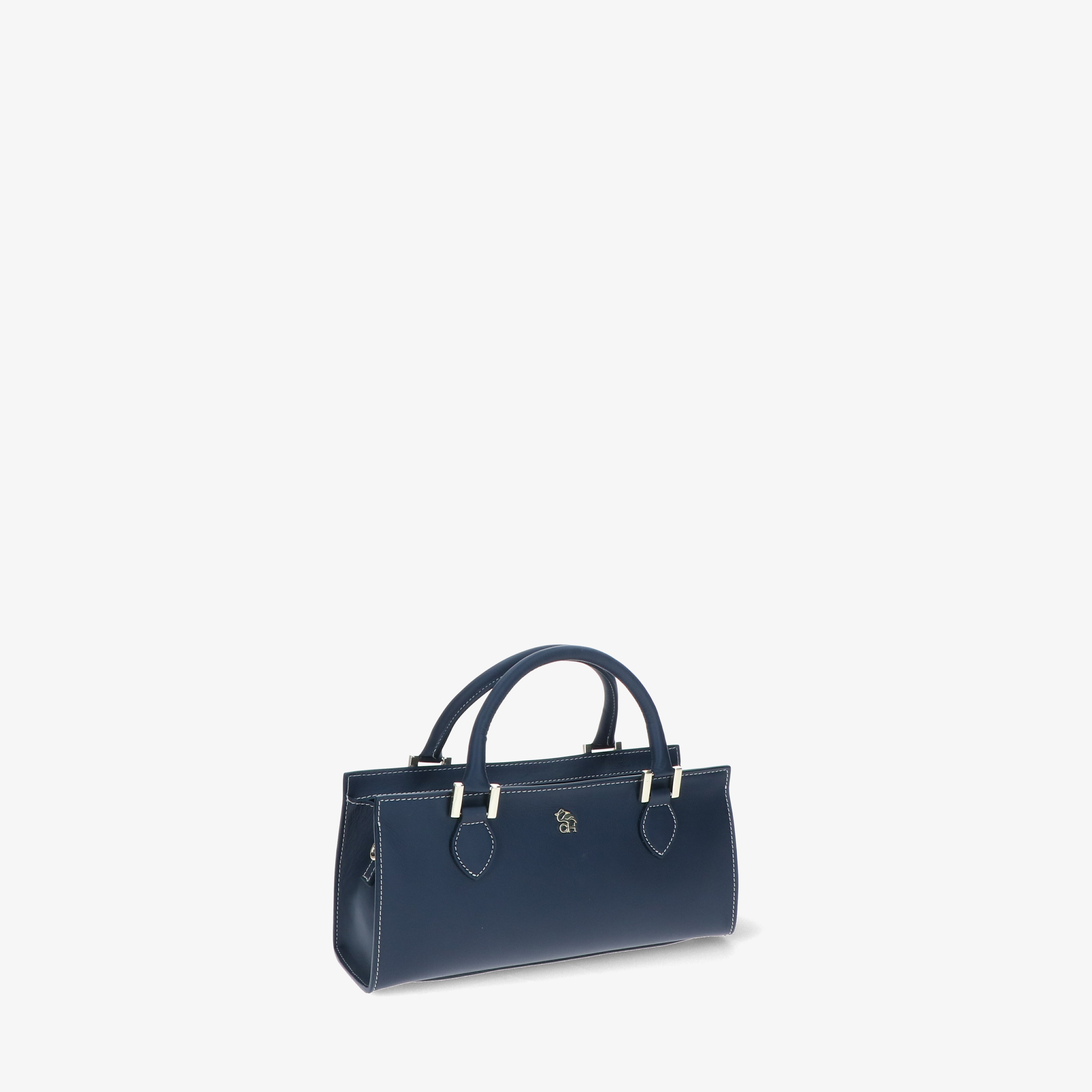 Elite 0690 - Charlotte Pelletteria