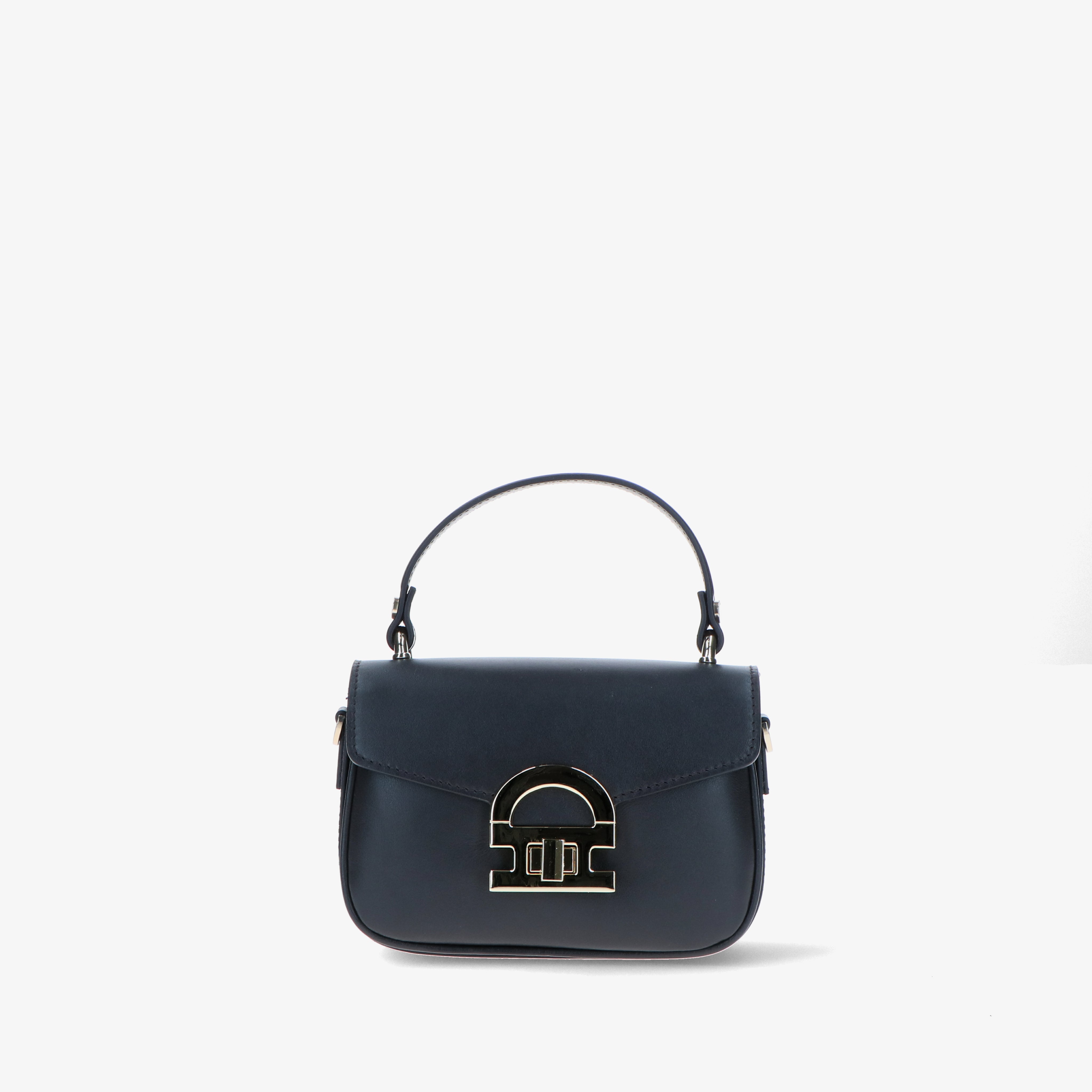 Prestige 3088 - Charlotte Pelletteria