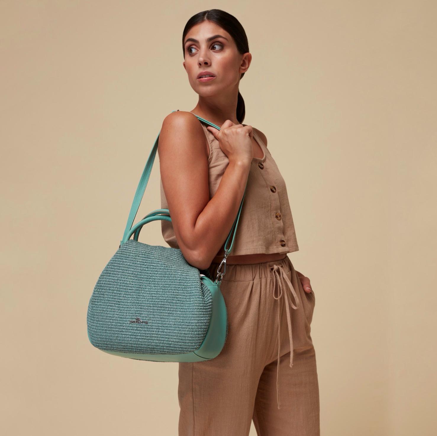 Exilis 3228 - Charlotte Pelletteria